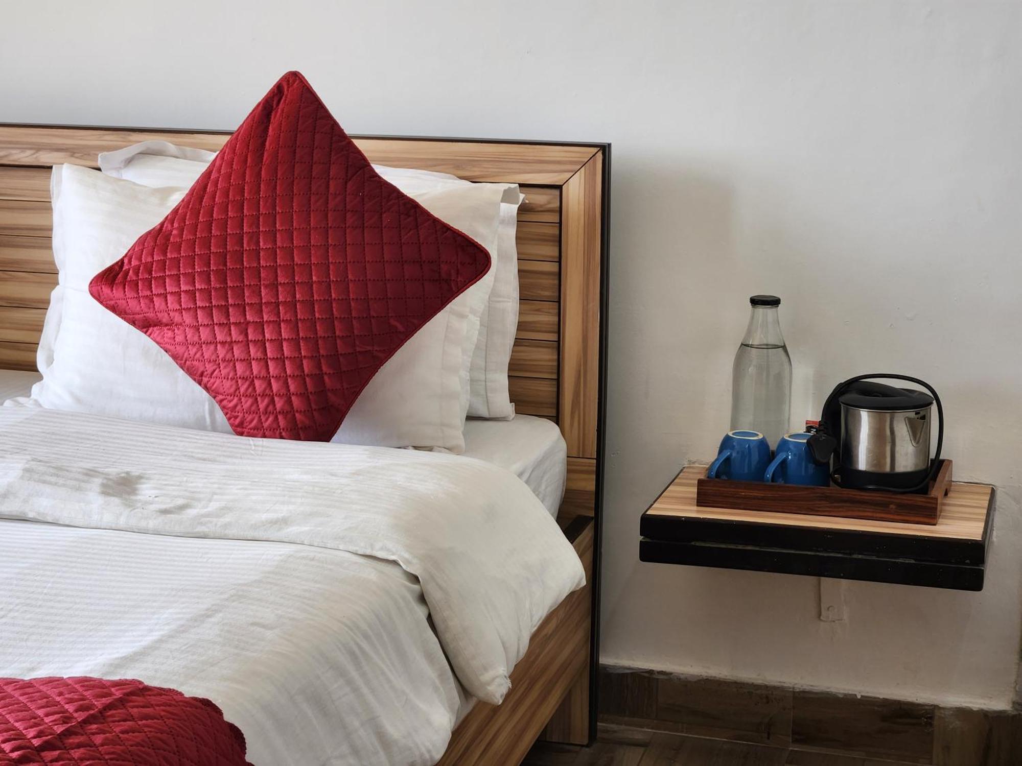 Mountain Golden Ray Apartment Муктесвар Екстериор снимка