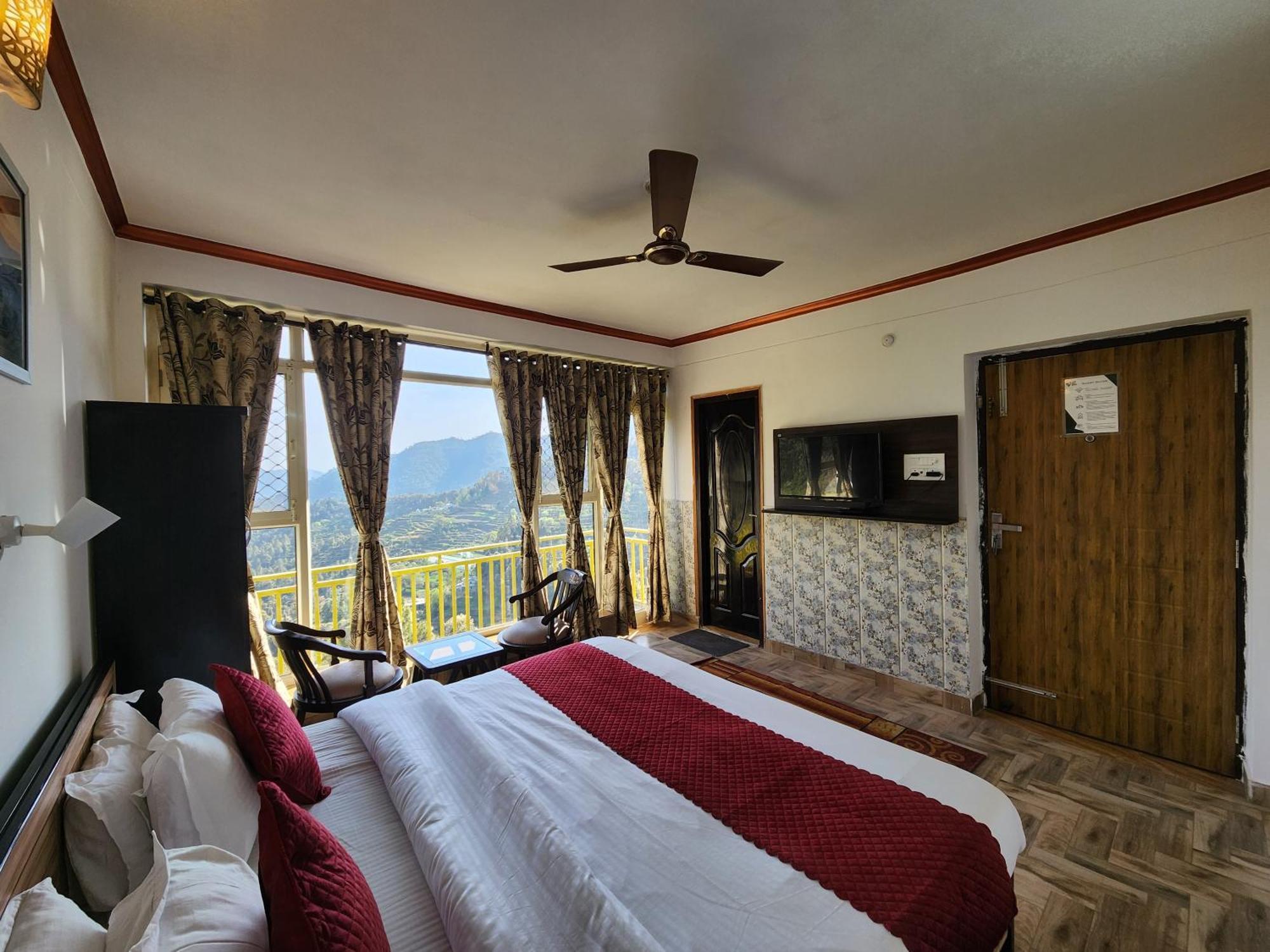 Mountain Golden Ray Apartment Муктесвар Екстериор снимка