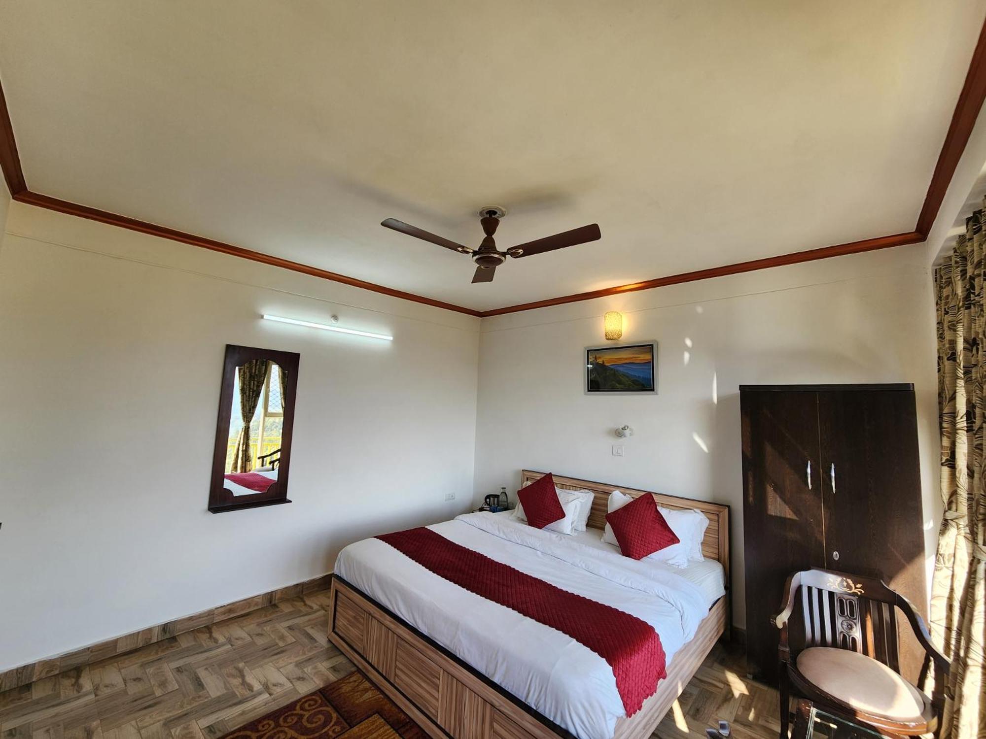 Mountain Golden Ray Apartment Муктесвар Екстериор снимка