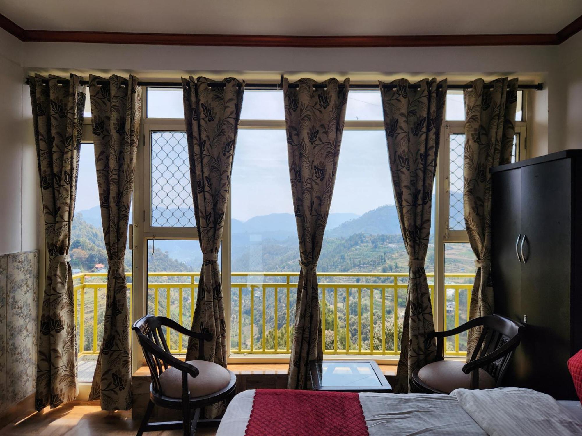 Mountain Golden Ray Apartment Муктесвар Екстериор снимка