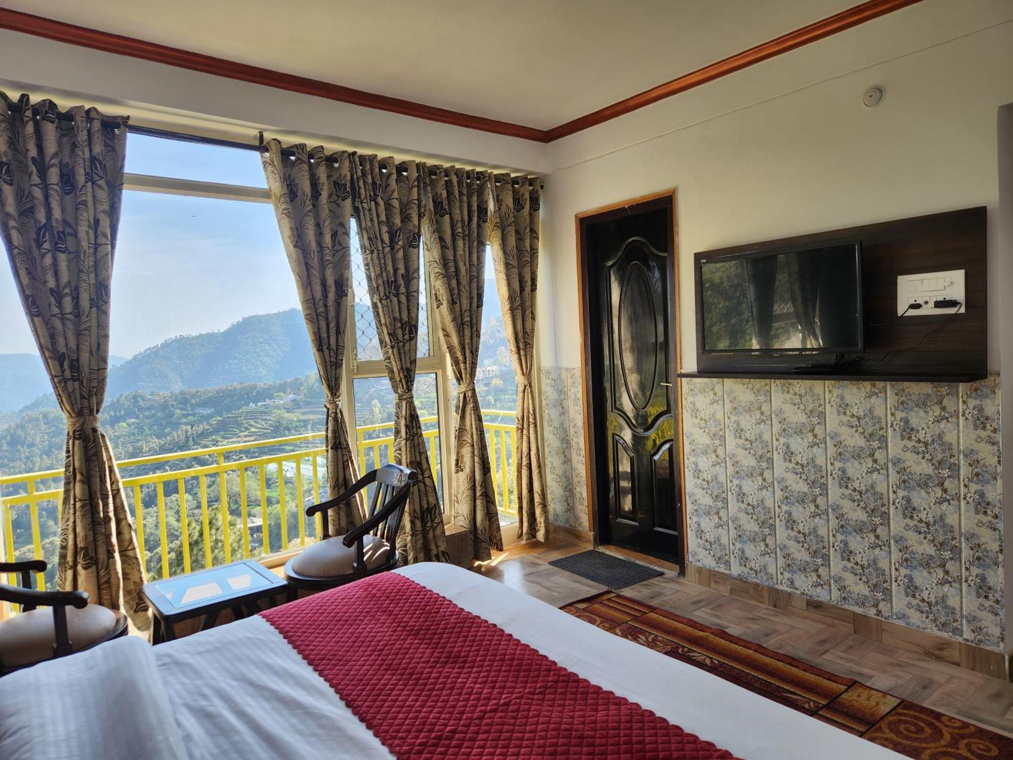 Mountain Golden Ray Apartment Муктесвар Екстериор снимка