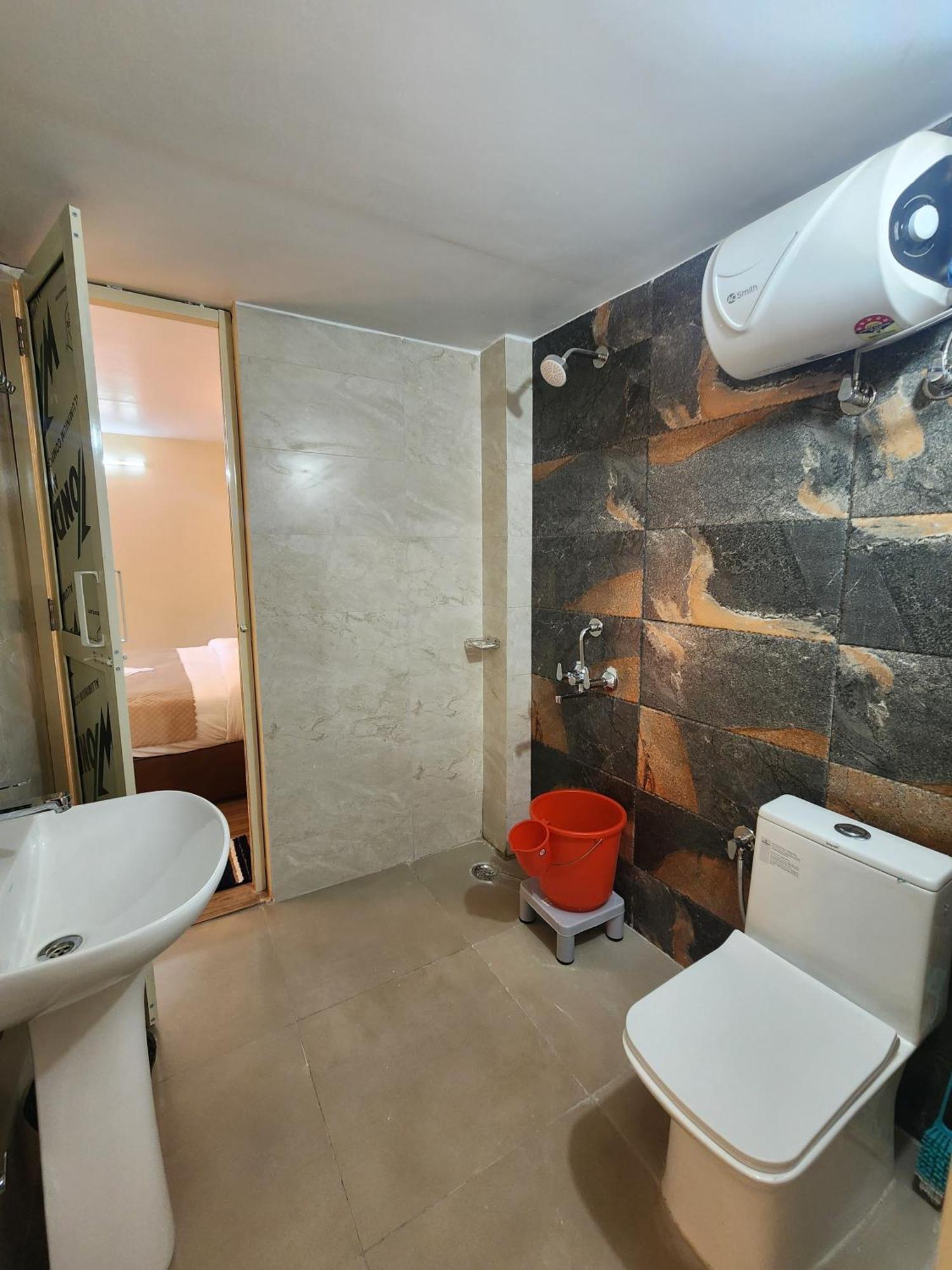 Mountain Golden Ray Apartment Муктесвар Екстериор снимка