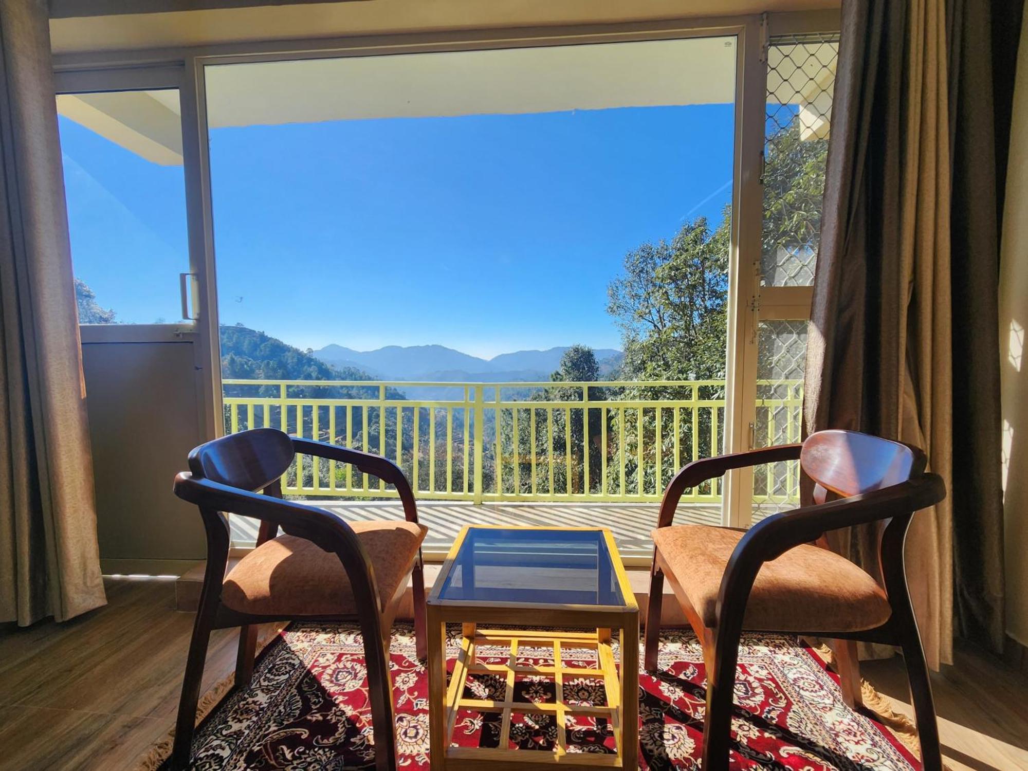 Mountain Golden Ray Apartment Муктесвар Екстериор снимка