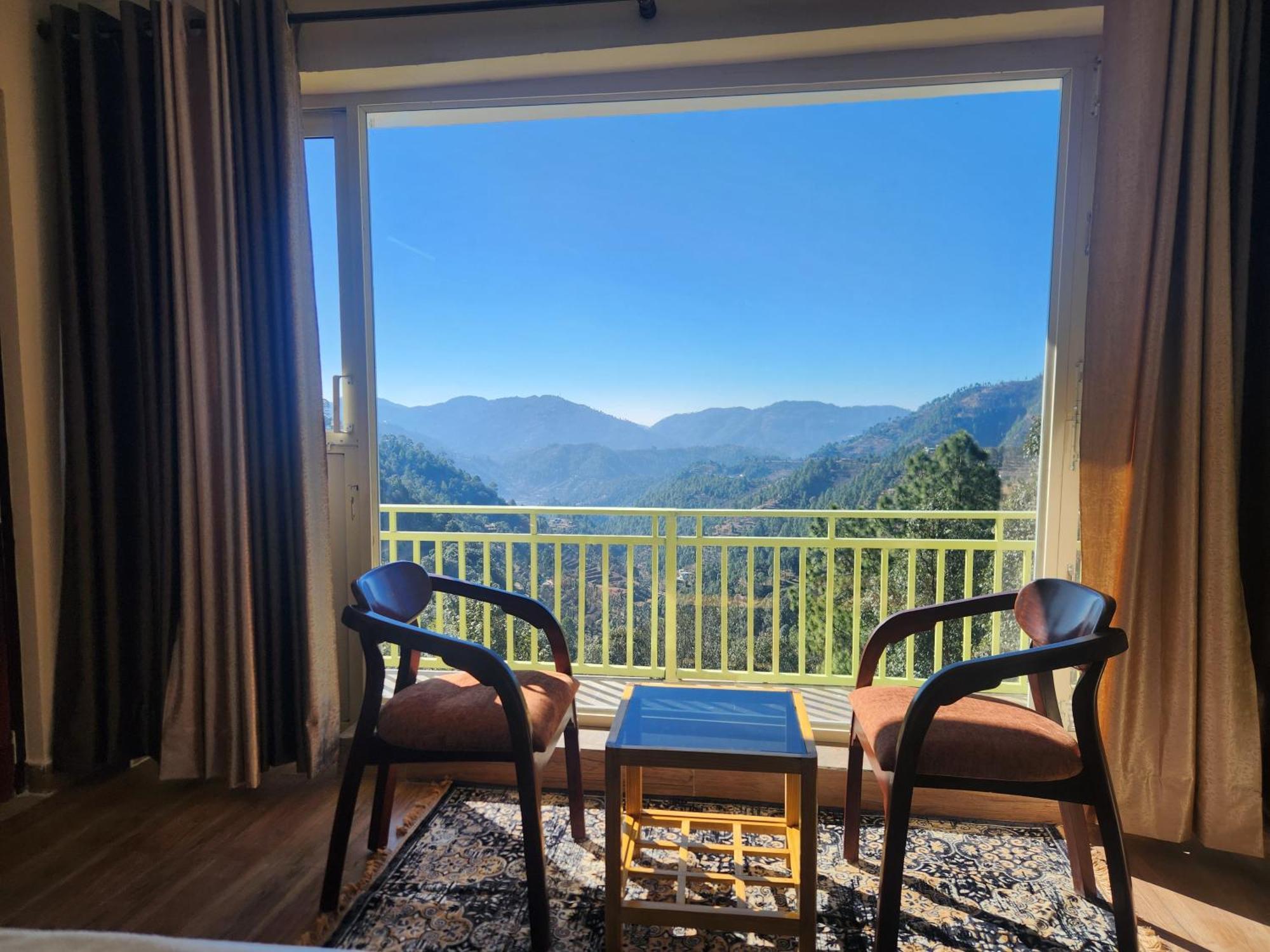 Mountain Golden Ray Apartment Муктесвар Екстериор снимка